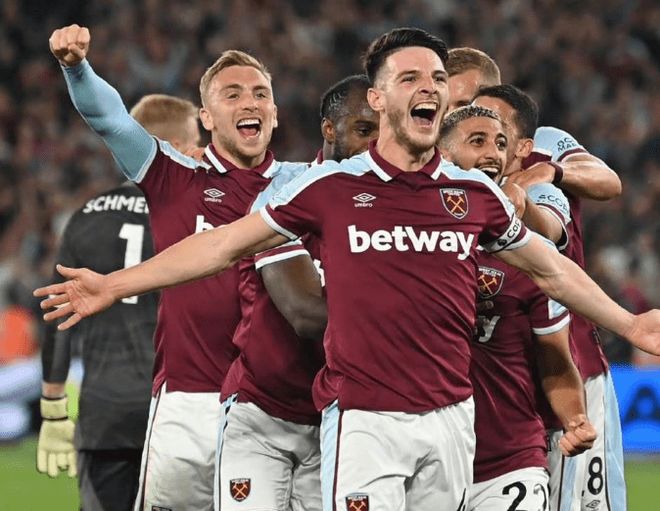 亚马尔：金球奖？巴萨夺冠一切会随之而来；我想