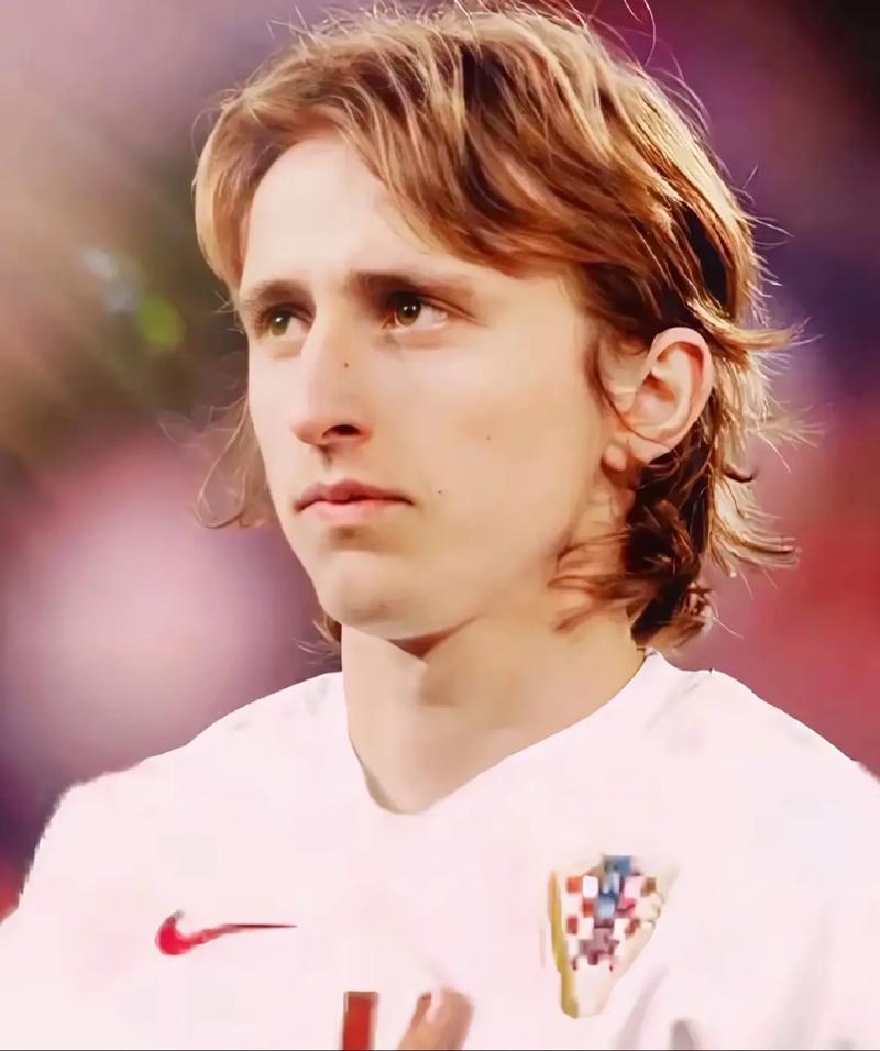 欧文连续突破得分，状态火热