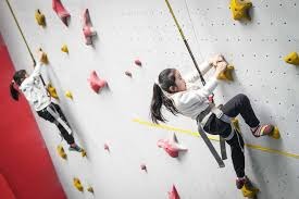 小基耶萨加盟利物浦之后出场次数不足，若球队夺冠他可能无缘奖牌