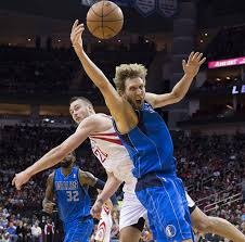 哈登带伤出战引爆纽约之夜 快船客场逆转尼克斯重塑西部格局